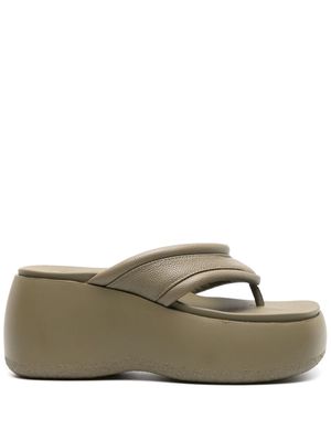 Bimba y Lola 75mm platform flip flops - Green