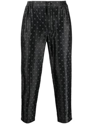 Black Comme Des Garçons cropped pattern-print trousers - Grey