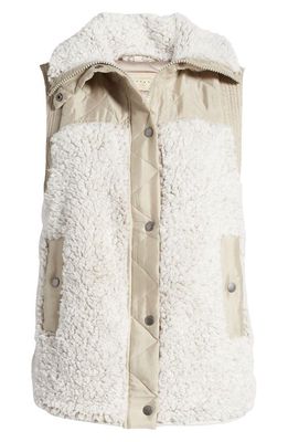 BLANKNYC Quilted Accent Faux Fur Vest in Angel Eyes