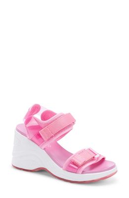 Blondo Marylee Waterproof Sandal in Pink