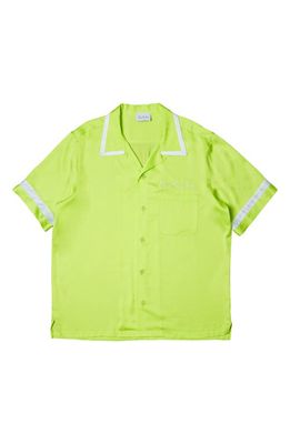 Blue Sky Inn Waiter Tipped Short Sleeve Button-Up Shirt in Lime
