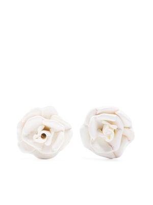 Blumarine flower-detailing porcelain earrings - White