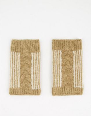 Boardmans knitted pleat detail mittens in camel-Neutral