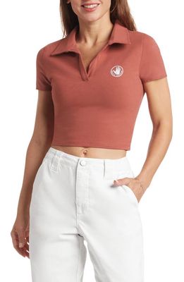 Body Glove Crop Fitted Polo in Spice