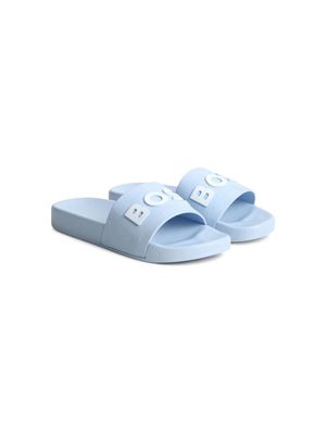 BOSS Kidswear logo-embossed flip flops - Blue