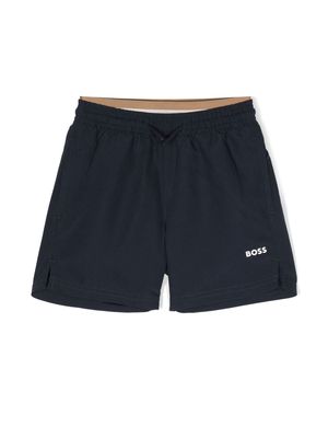 BOSS Kidswear logo-print swimming trunks - Blue