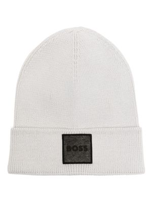 BOSS logo-patch ribbed-knit beanie - Neutrals