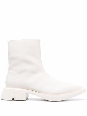 Both square-toe leather boots - White