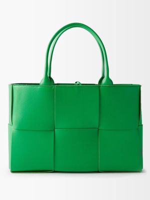 Bottega Veneta - Arco Medium Intrecciato-leather Tote Bag - Womens - Green