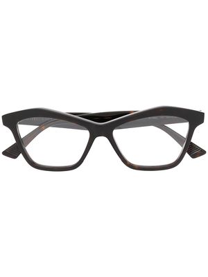 Bottega Veneta Eyewear angular cat-eye frames - Brown
