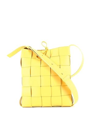 Bottega Veneta Pre-Owned Maxi Intrecciato Cassette shoulder bag - Yellow