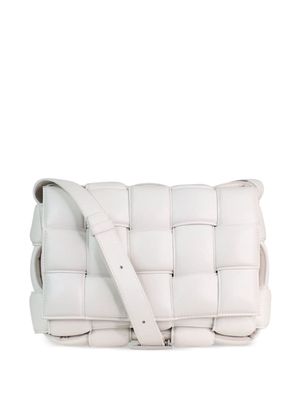 Bottega Veneta Pre-Owned Padded Cassette shoulder bag - White