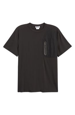 BRADY Trail Zip Pocket T-Shirt in Ink