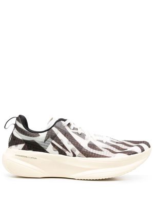 BRAND BLACK graphic-print low-top sneakers - White