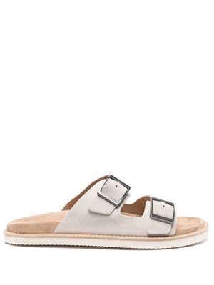 Brunello Cucinelli buckle-fastened suede sandals - Neutrals