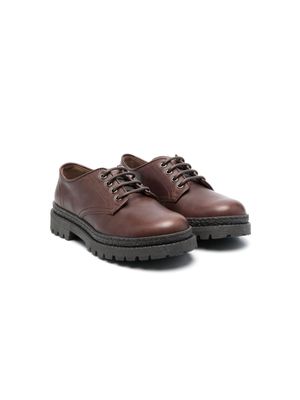 Brunello Cucinelli Kids logo-patch leather loafers - Brown