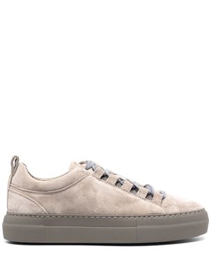 Brunello Cucinelli lace-up suede low-top sneakers - Neutrals