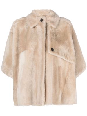 Brunello Cucinelli shearling cape jacket - Neutrals