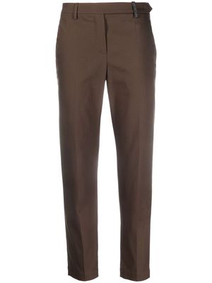 Brunello Cucinelli tapered-leg cropped trousers - Brown