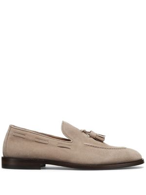 Brunello Cucinelli tassel-embellished suede loafers - Neutrals