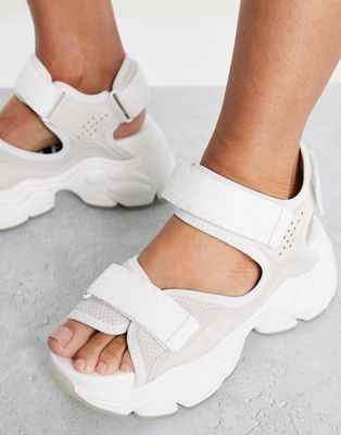 Buffalo Binary 0 vegan-friendly sporty sandals in white