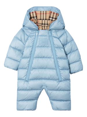 Burberry Kids quilted hooded puffer suit - Blue