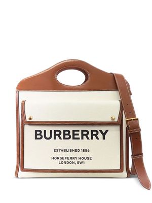 Burberry Pre-Owned 2000-2017 large Pocket crossbody bag - White