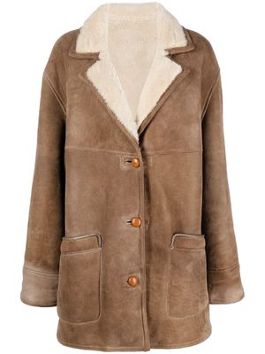 Burberry Pre-Owned 2000s shearling-lined buttoned coat - Brown