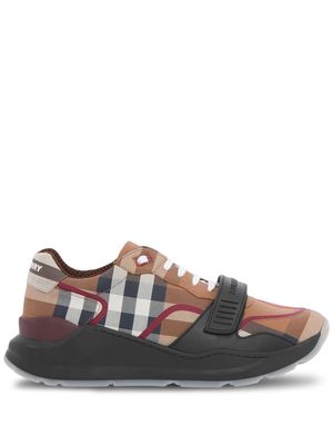 Burberry Regis chunky sneakers - Brown