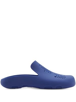 Burberry Stingray perforated clogs - Blue