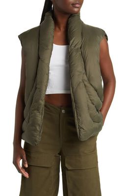 BY. DYLN Theo Wavy Quilted Puffer Vest in Dark Green
