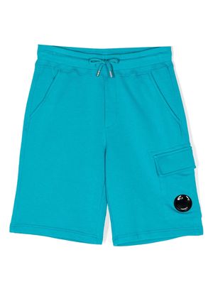 C.P. Company Kids logo-patch bermuda shorts - Blue