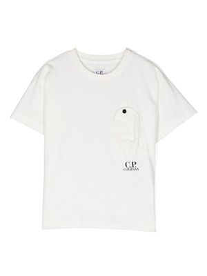 C.P. Company Kids patch-pocket cotton T-shirt - White