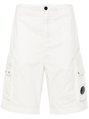 C.P. Company Lens-appliqué bermuda shorts - White