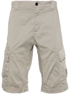 C.P. Company Lens cotton cargo shorts - Grey