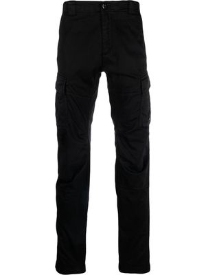 C.P. Company Lens-detail cargo pants - Black
