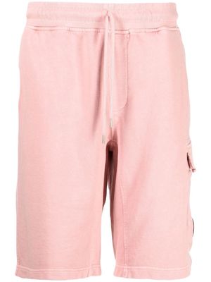 C.P. Company logo-patch cotton shorts - Pink