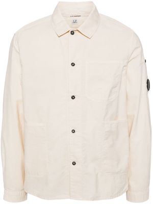 C.P. Company logo-patch poplin shirt - Neutrals