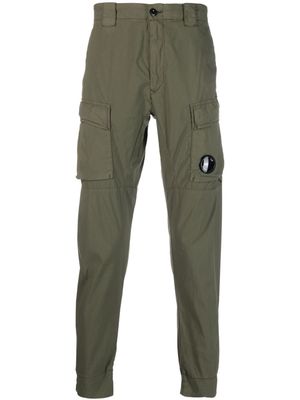 C.P. Company logo-patch tapered trousers - Green