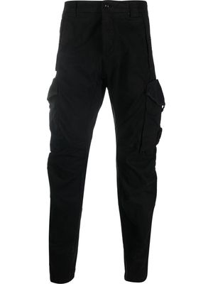 C.P. Company logo plaque cargo trousers - Black