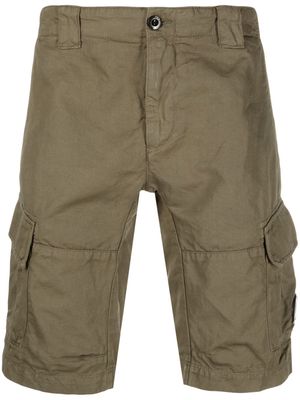 C.P. Company multi-pocket knee-length cargo shorts - Green