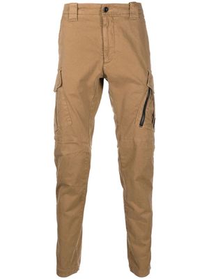 C.P. Company tapered cargo-trousers - Brown