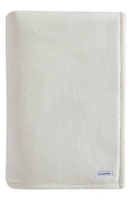 Calvin Klein Core Plush Blanket in Beige/Tan