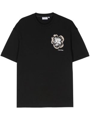 Calvin Klein floral-embroidered T-shirt - Black