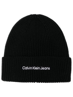 Calvin Klein Jeans embroidered-logo beanie - Black
