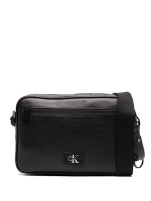 Calvin Klein Jeans logo-patch leather messenger bag - Black