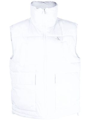 Calvin Klein Jeans logo-print padded gilet - White