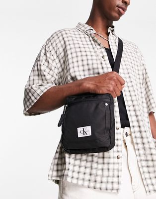 Calvin Klein Jeans sport essentials reporter bag in black