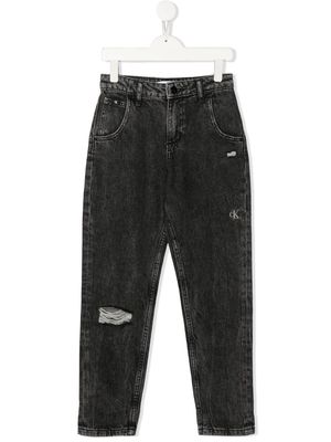 Calvin Klein Kids distressed-effect tapered jeans - Grey