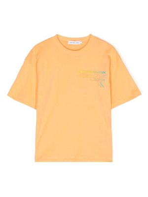 Calvin Klein Kids gradient logo-print T-shirt - Orange